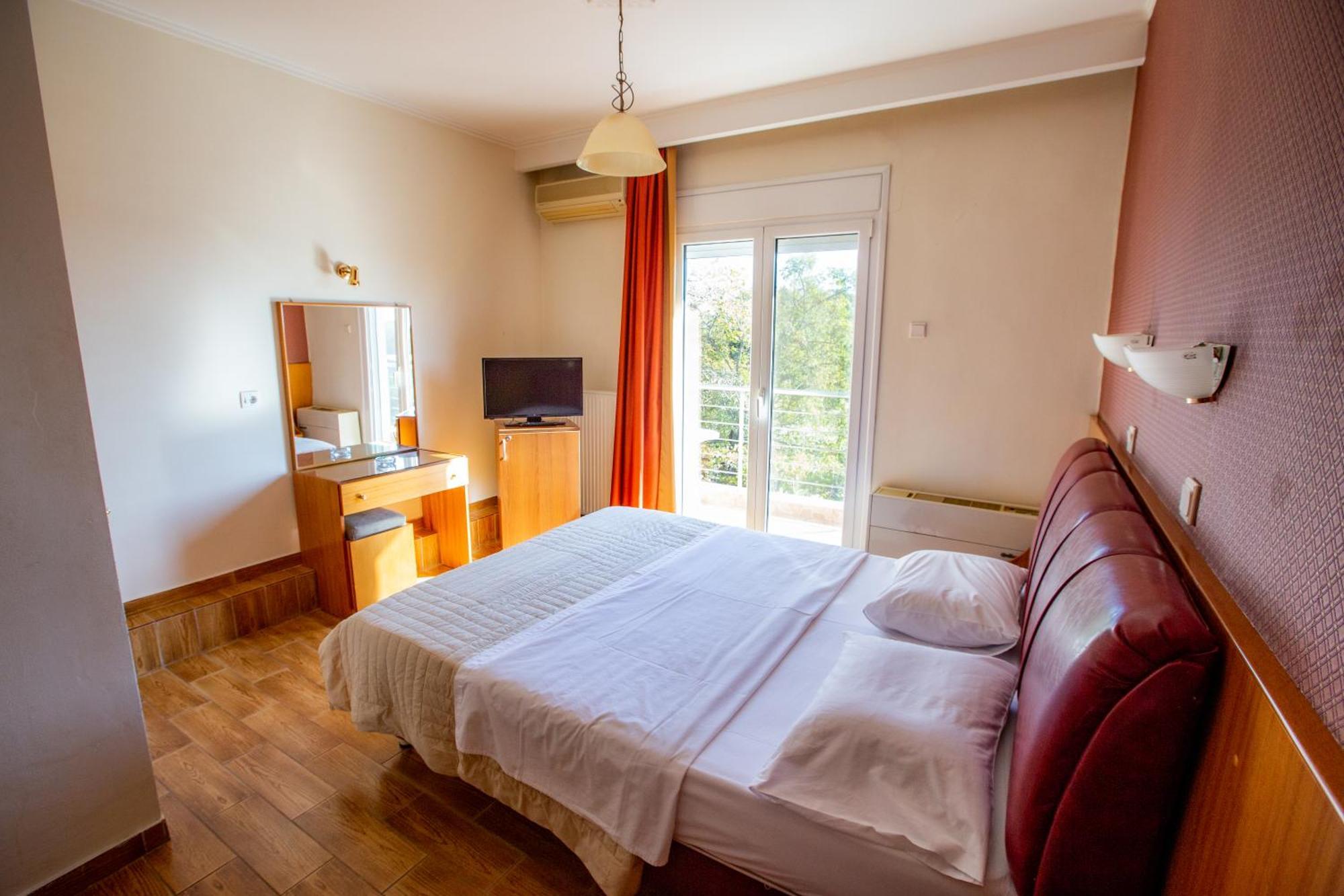 Giannis Hotel Kimméria Zewnętrze zdjęcie