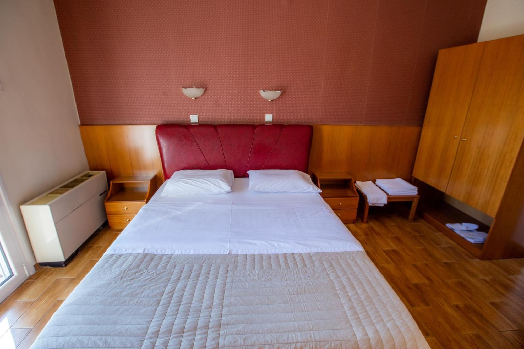Giannis Hotel Kimméria Zewnętrze zdjęcie
